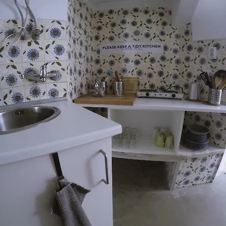 Hostal Blue Buddha Surf
